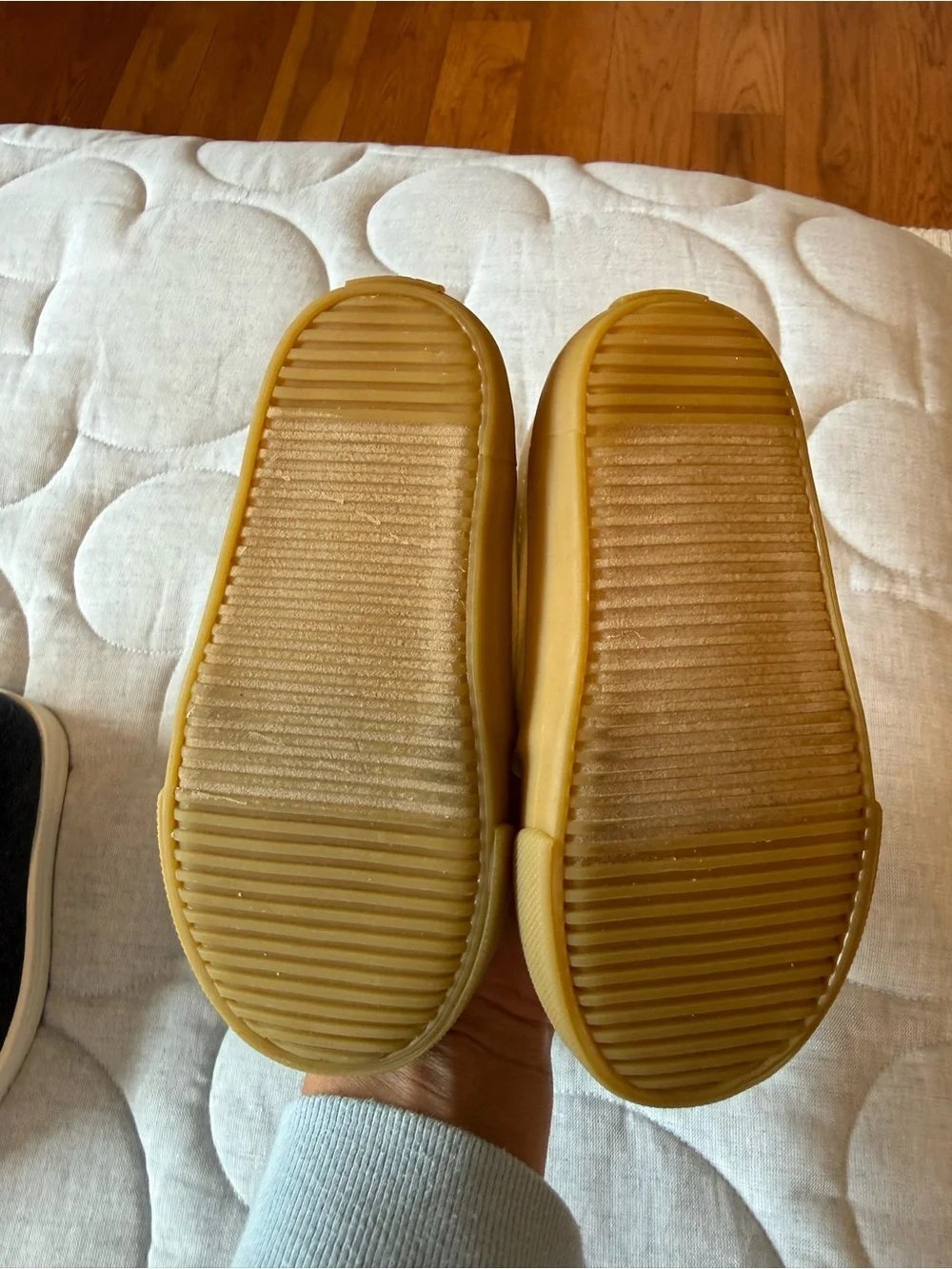 Old Navy Kids Slip-On Shoes in Navy and Cream